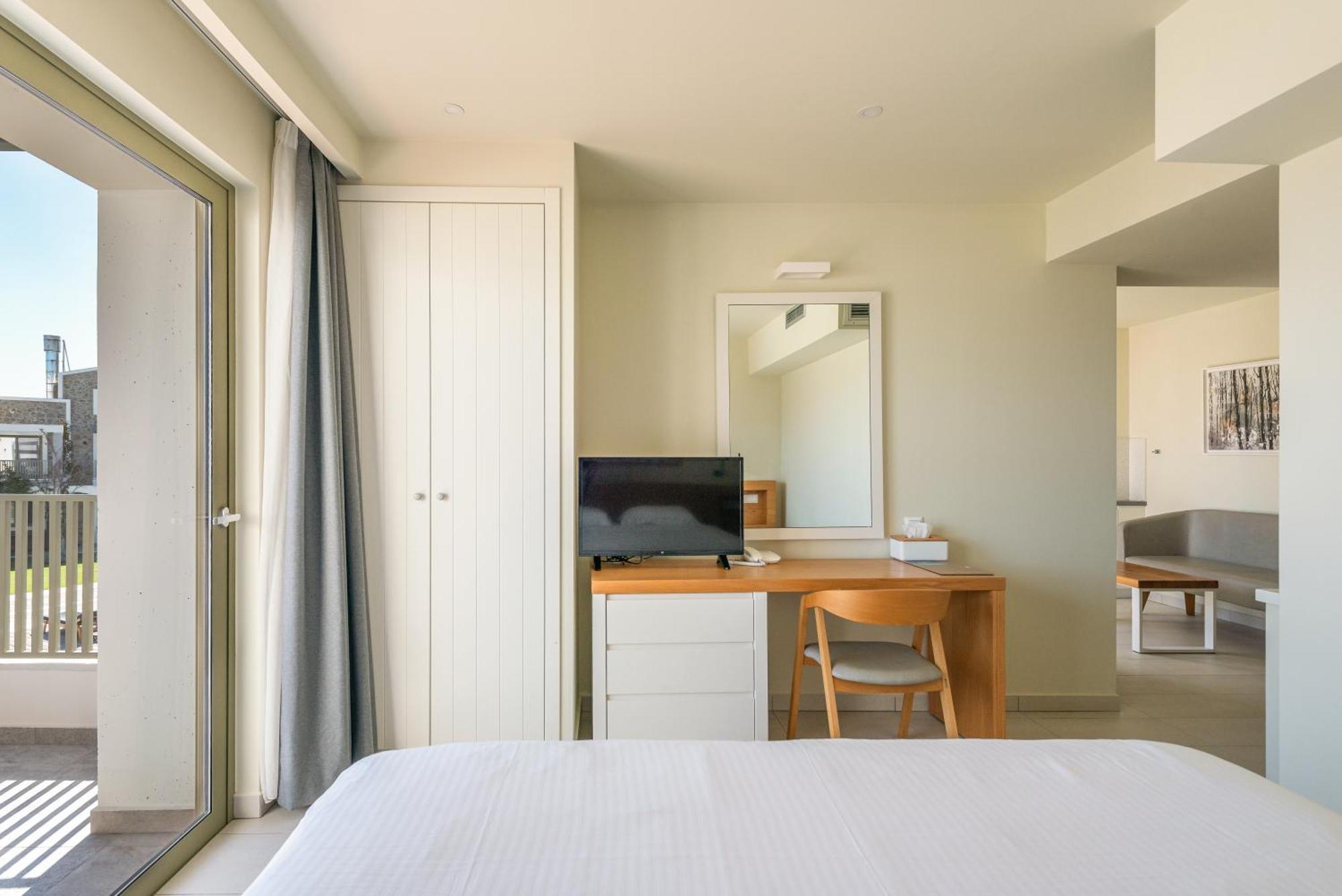 Thalassa Suites Almiros Beach Exterior foto